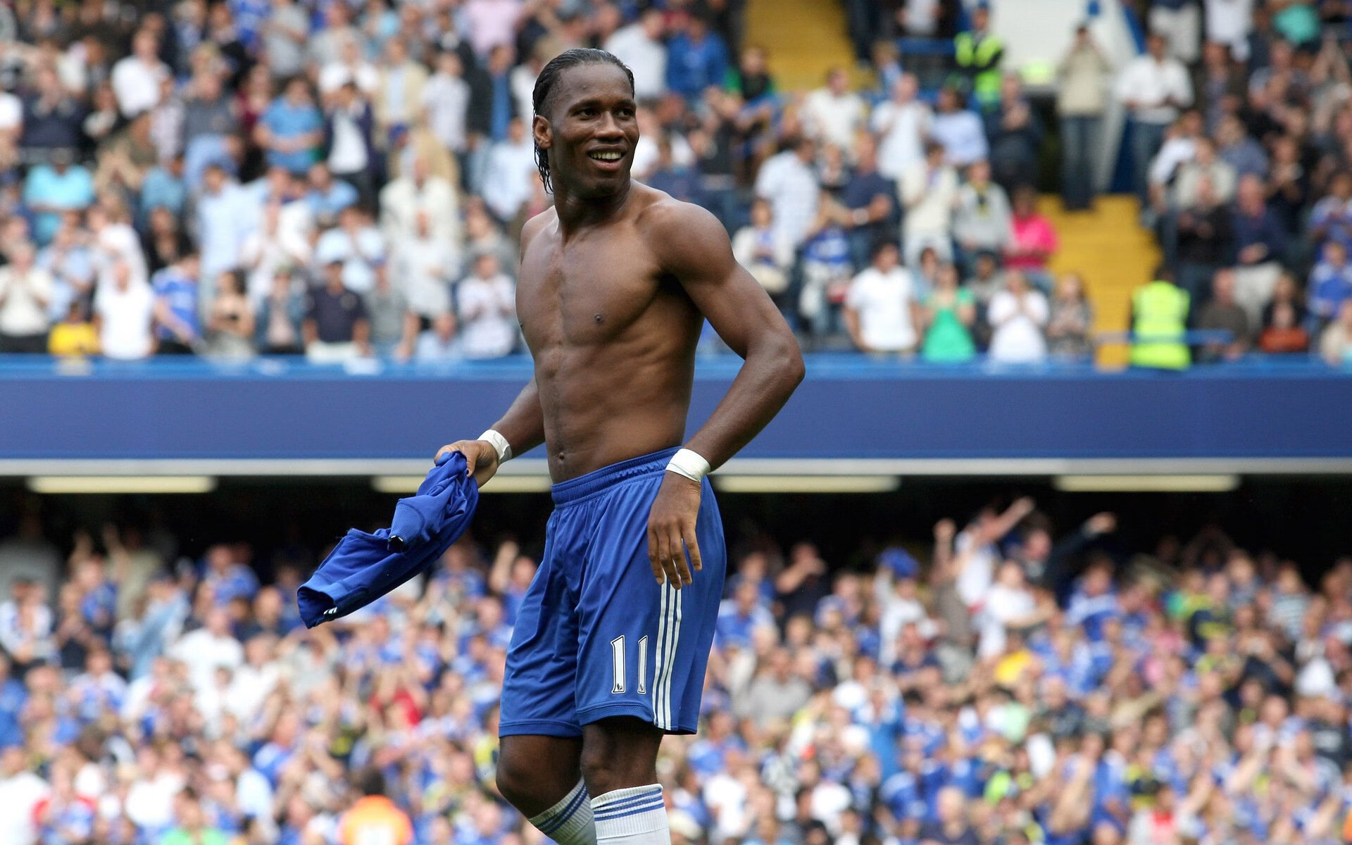 德甲创新战术不断推陈出新，精彩片段频频出现，德甲最佳新人